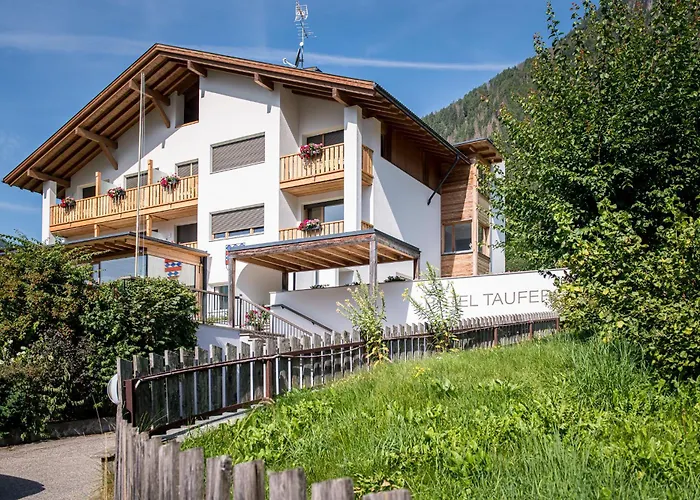 Hotel Taufers