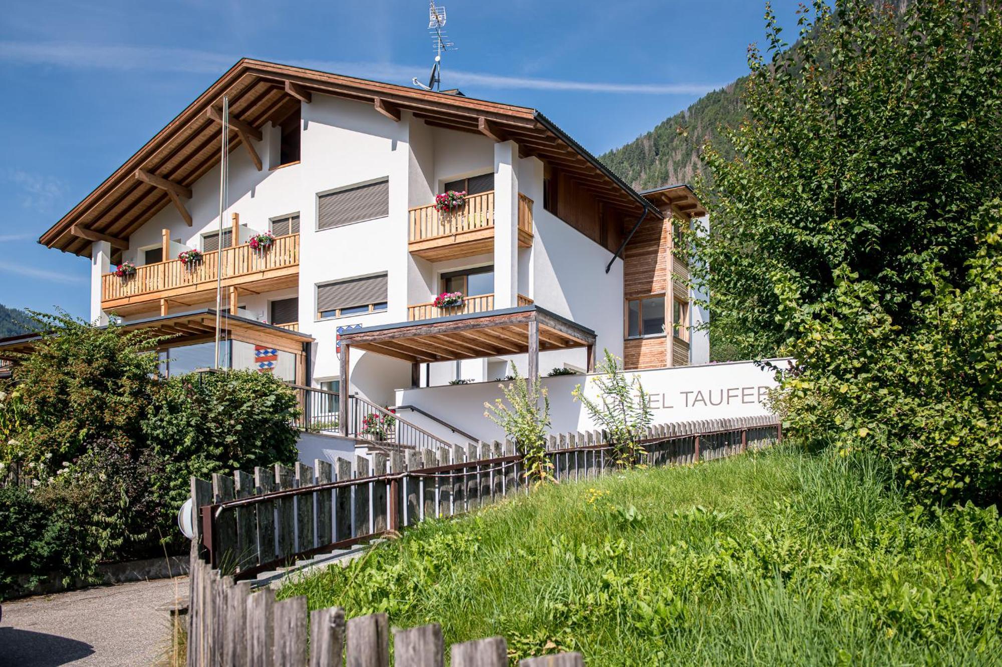 Taufers Hotel