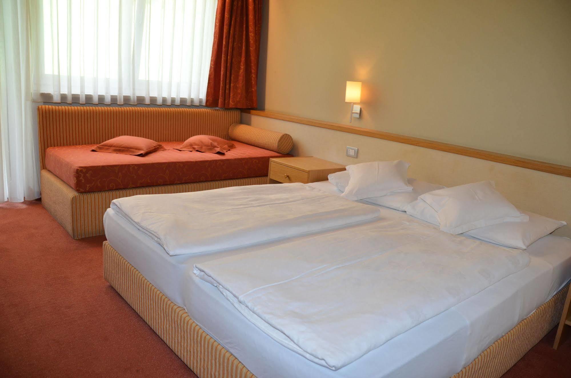Hotel Taufers 3*